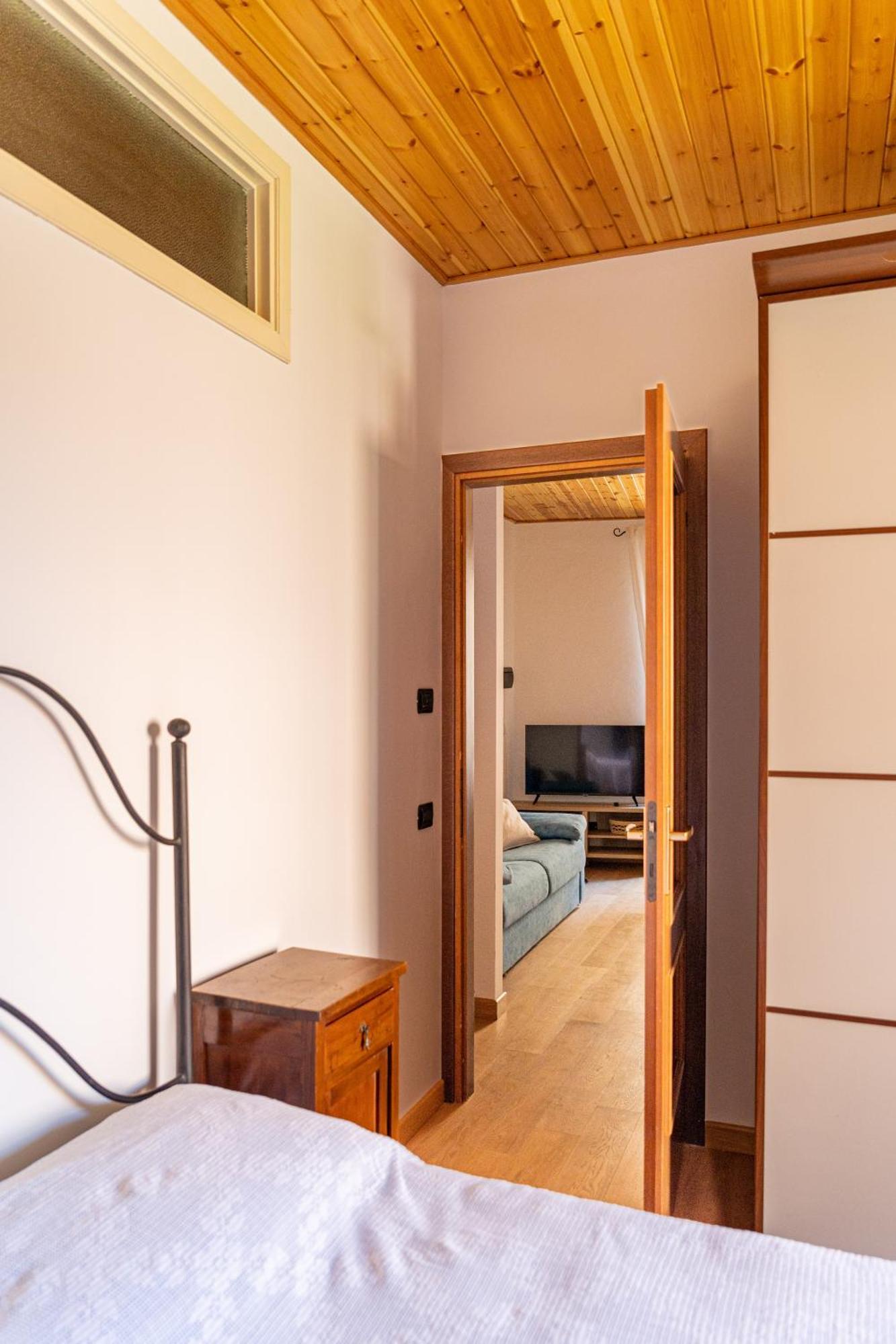 Magico Loft Nel Centro Storico Apartamento Toscolano Maderno Exterior foto